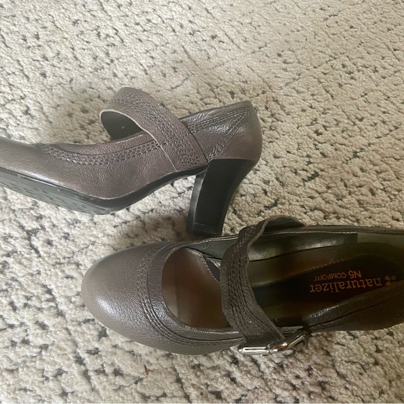 Naturalizer Mary Jane’s - Picture 3 of 4